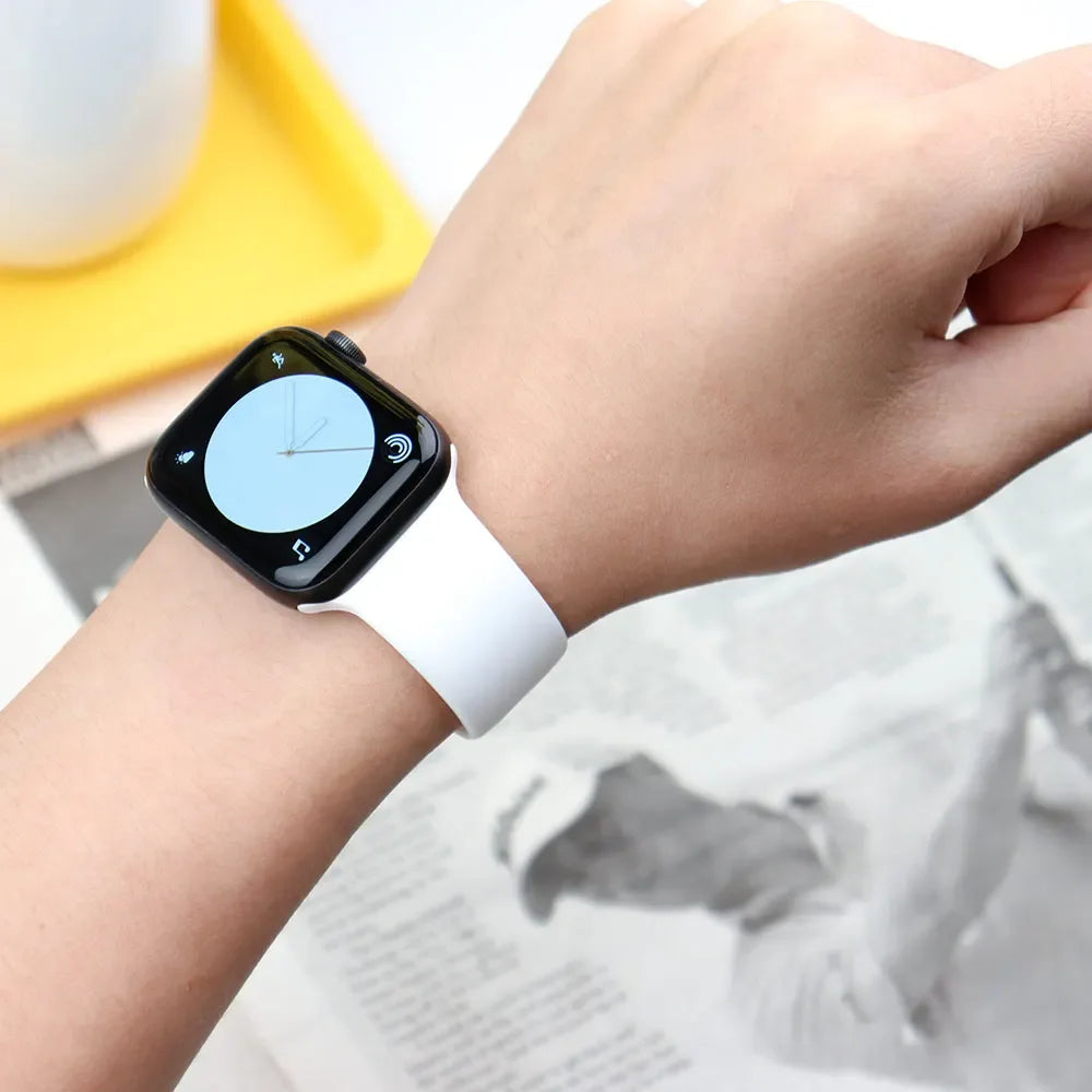 Bracelet sport en silicone pour Apple Watch
